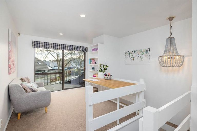 Photo of property in 2 Buscot Gate, Avonhead, Christchurch, 8042