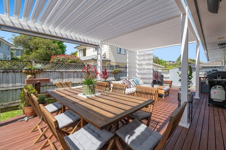 Photo of property in 1/63 Salamanca Road, Sunnynook, Auckland, 0620