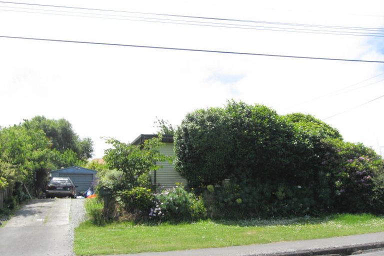 Photo of property in 19 Sheldon Street, Woolston, Christchurch, 8023