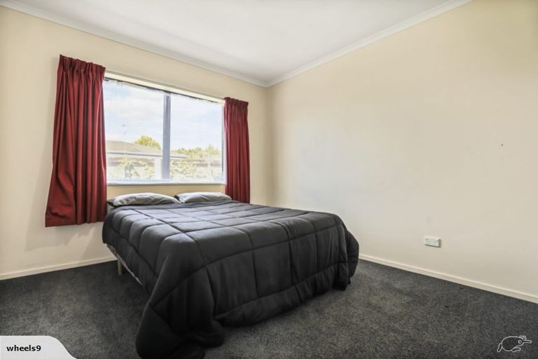 Photo of property in 34 Puriri Road, Pukekohe, 2120