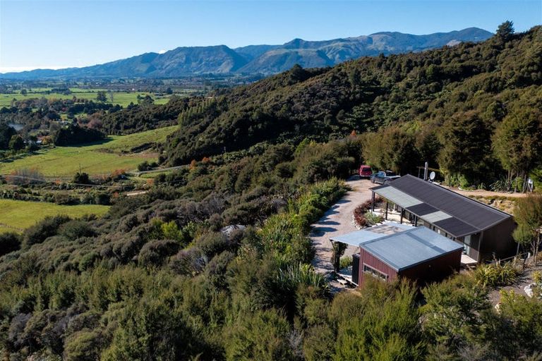 Photo of property in 241 Mccallum Road, Takaka, 7183