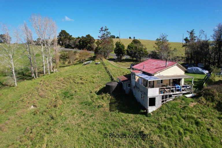Photo of property in 153 Pahi Road, Pahi, Paparoa, 0571
