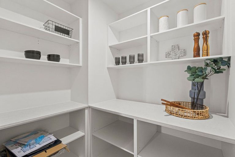 Photo of property in 1 Hobbs Lane, Harewood, Christchurch, 8051