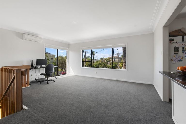 Photo of property in 1/4 Cecil Road, Milford, Auckland, 0620