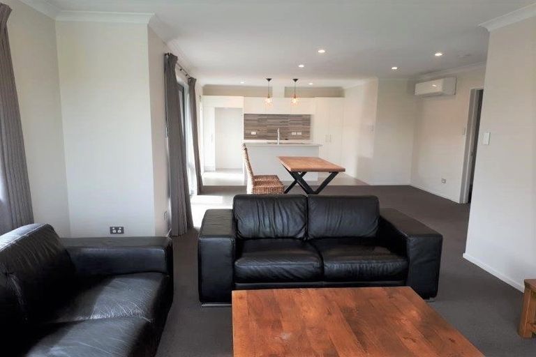 Photo of property in 16 Streamside Terrace, Kaiapoi, 7630