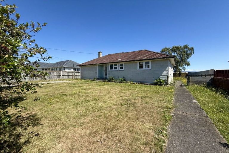 Photo of property in 36 Kummer Crescent, Masterton, 5810