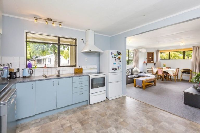 Photo of property in 6f2- Gemstone Drive, Birchville, Upper Hutt, 5018
