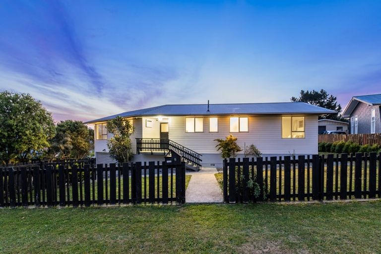 Photo of property in 9 The Bollard, Whitby, Porirua, 5024