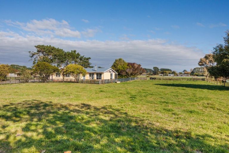 Photo of property in 112 Avenue Road, Foxton, 4891