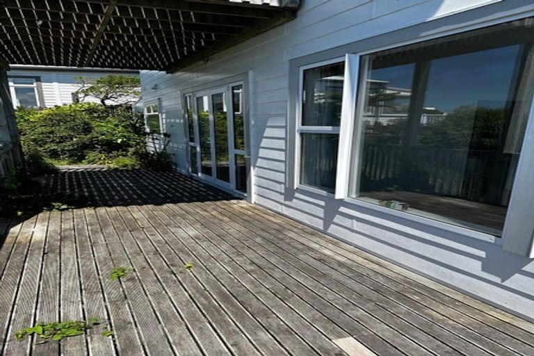 Photo of property in 23 Mitchell Street, Brooklyn, Wellington, 6021