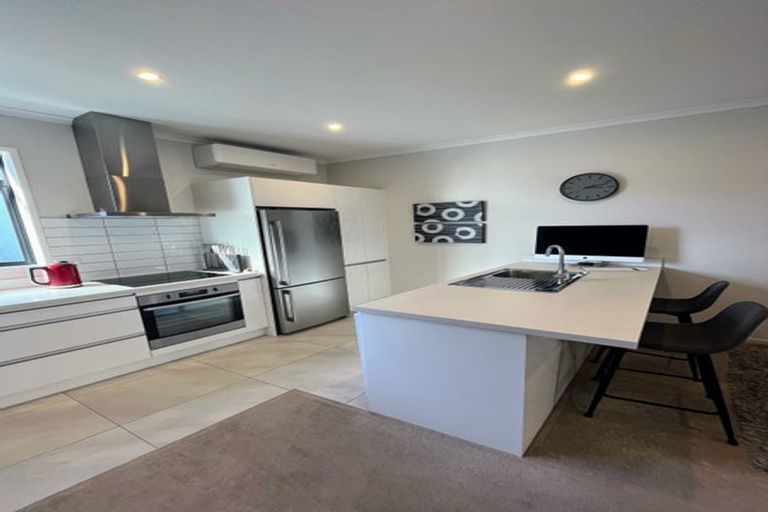 Photo of property in 66 Mapou Road, Hobsonville, Auckland, 0616