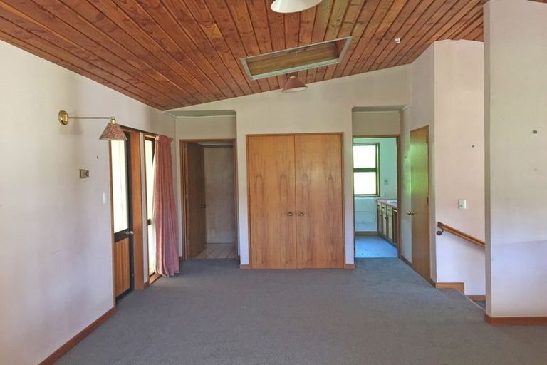 Photo of property in 27 Beacon Point Road, Wanaka, 9305