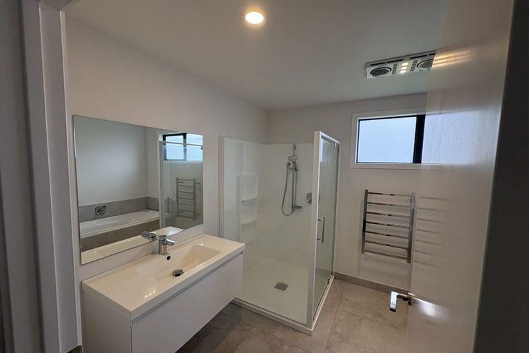 Photo of property in 115 Wairau Road, Oakura, 4314