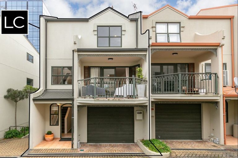 Photo of property in 83c Hill Street, Thorndon, Wellington, 6011