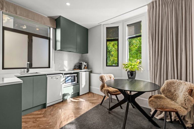 Photo of property in 2/58 Dalton Street, Napier South, Napier, 4110