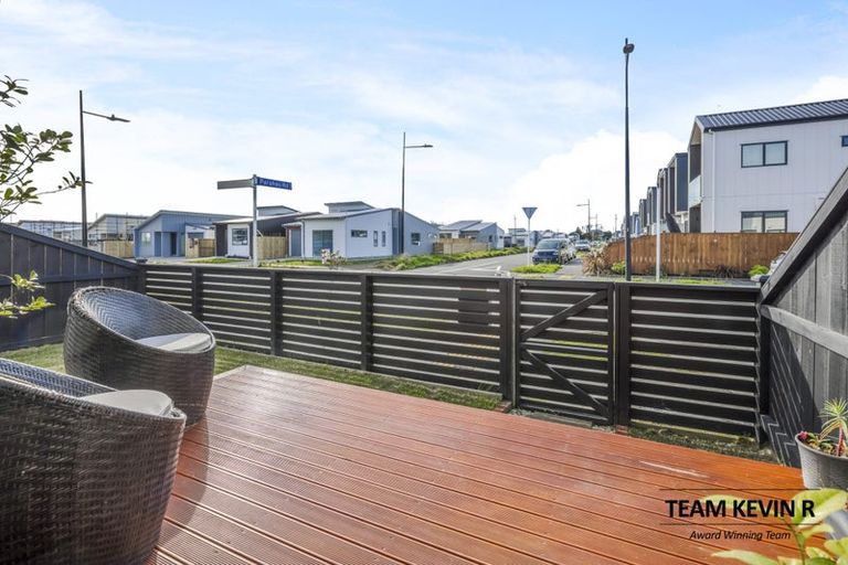 Photo of property in 41 John Gray Street, Papakura, 2110