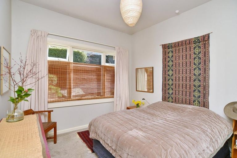 Photo of property in 4 Somes Road, Lyttelton, 8082