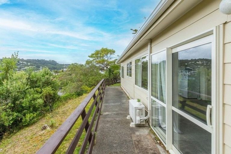 Photo of property in 62a Winston Street, Crofton Downs, Wellington, 6035