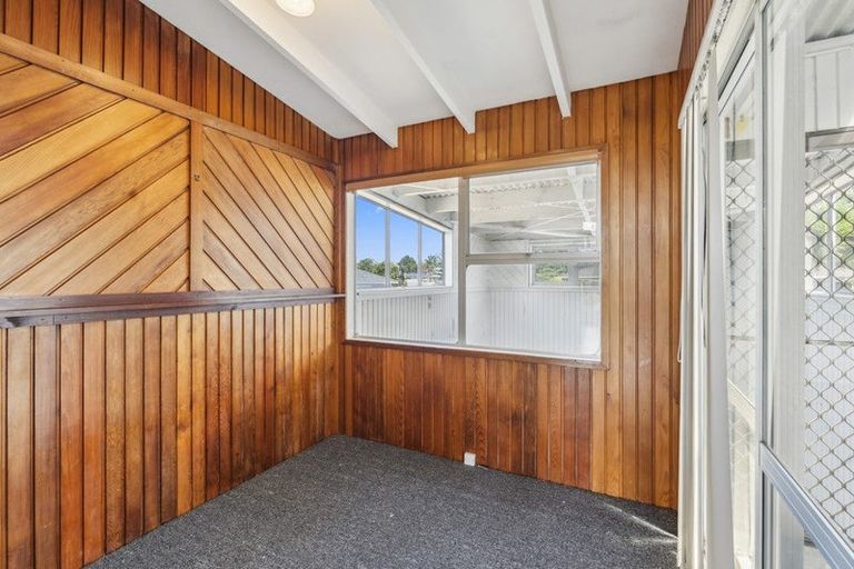 Photo of property in 35 Fairlight Place, Manurewa, Auckland, 2102