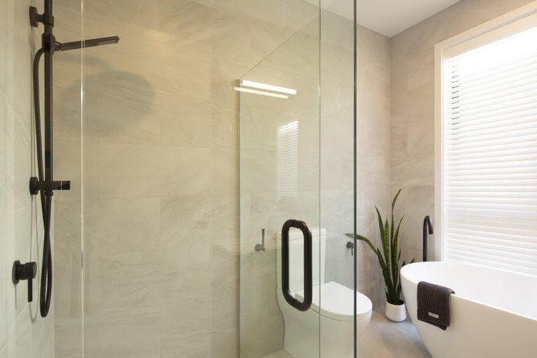 Photo of property in 11a Double Cone Road, Jacks Point, Queenstown, 9371