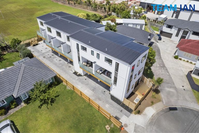 Photo of property in 3/68 Smythe Road, Henderson, Auckland, 0612