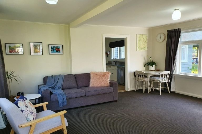 Photo of property in 100 Saint Andrews Road, Havelock North, 4130