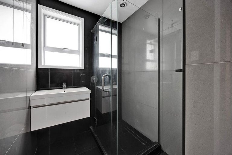 Photo of property in 4 Bone Crescent, Hawera, 4610