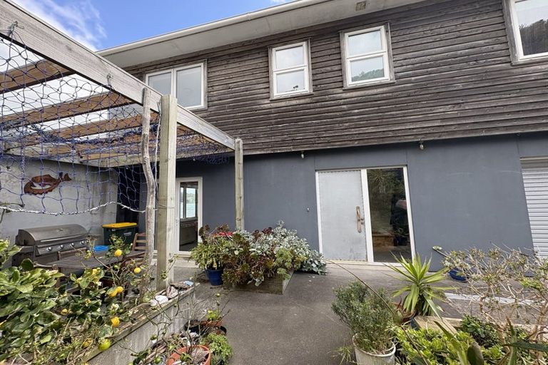 Photo of property in 603b Marine Drive, Days Bay, Lower Hutt, 5013
