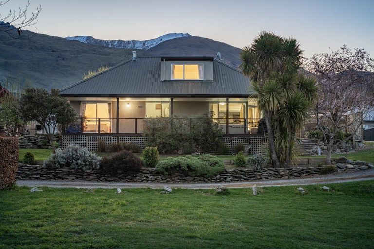 Photo of property in 9a Mill End, Wanaka, 9305