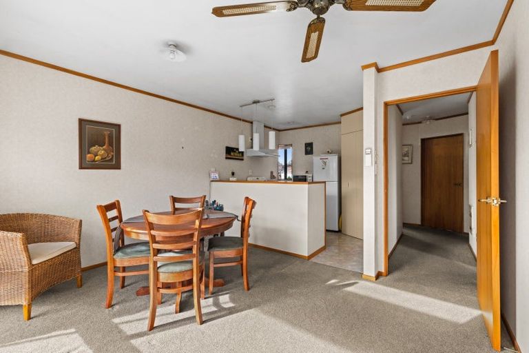 Photo of property in 3/411 Eastbourne Street East, Hastings, 4122