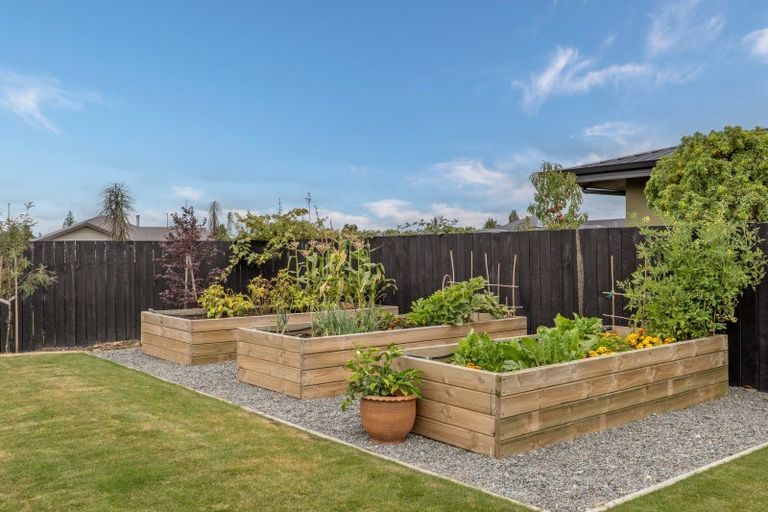 Photo of property in 2 Gleniffer Place, Methven, 7730