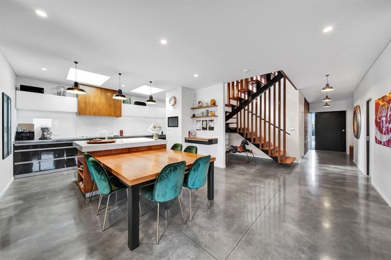 Photo of property in 6 Williams Avenue, Hawera, 4610