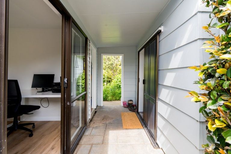 Photo of property in 31 Lake View Street, Waihola, Milton, 9073