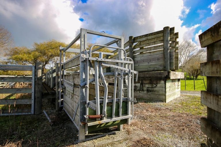 Photo of property in 3 Waiteitei Road, Wellsford, 0974