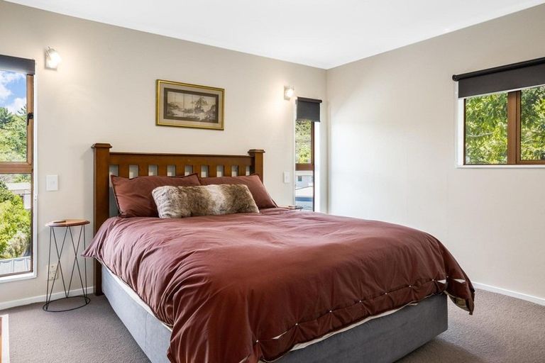 Photo of property in 2 Mizzen Place, Whitby, Porirua, 5024