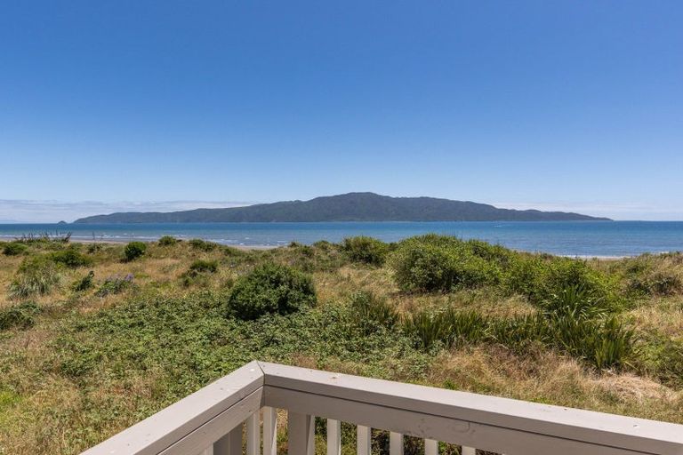 Photo of property in 149 Manly Street, Paraparaumu Beach, Paraparaumu, 5032