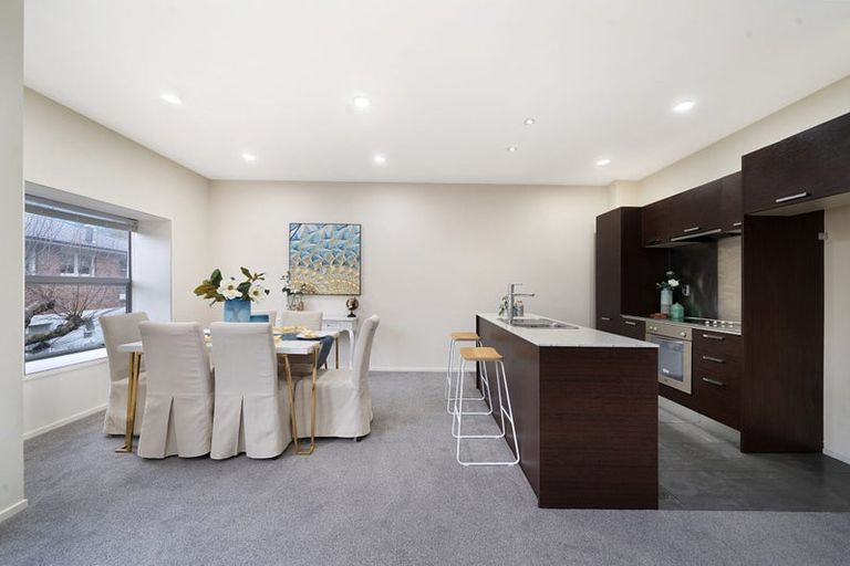 Photo of property in 76n Edmonton Road, Henderson, Auckland, 0612