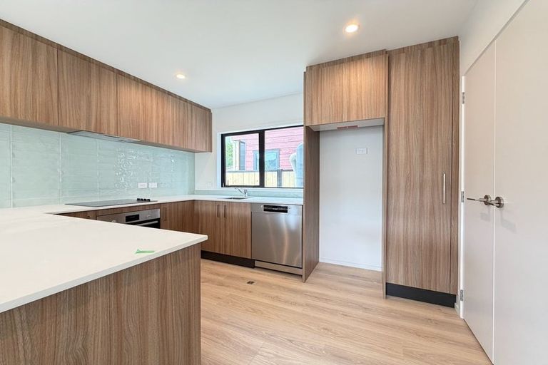 Photo of property in 16b Joseph Grove, Elderslea, Upper Hutt, 5018