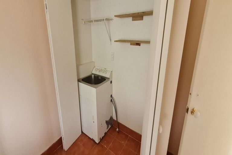 Photo of property in 126 Gadsby Road, Favona, Auckland, 2024