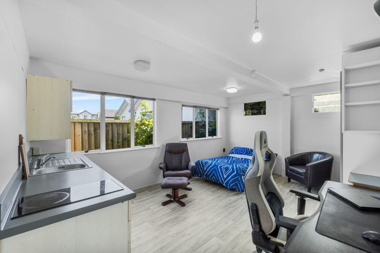 Photo of property in 5 Ruru Road, Linwood, Christchurch, 8062