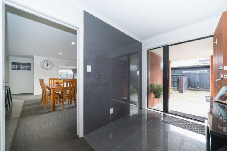 Photo of property in 37 James Line, Kelvin Grove, Palmerston North, 4414