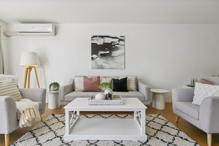 Photo of property in 44 Saddleback Grove, Karori, Wellington, 6012