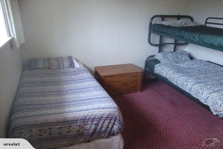 Photo of property in 76- 78 Sievers Grove, Cannons Creek, Porirua, 5024