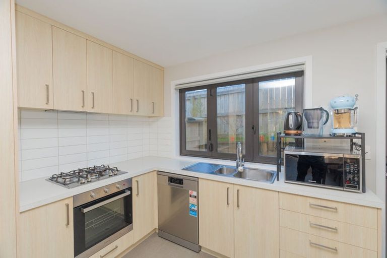 Photo of property in 60u2 Broderick Road, Johnsonville, Wellington, 6037