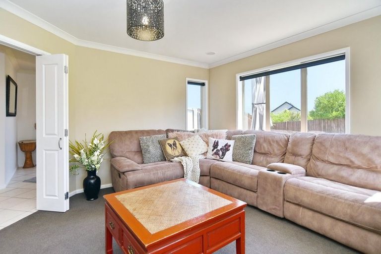 Photo of property in 1 Limes Avenue, Parklands, Christchurch, 8083