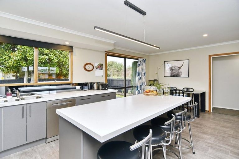 Photo of property in 2 Bowie Drive, Woodend, 7610