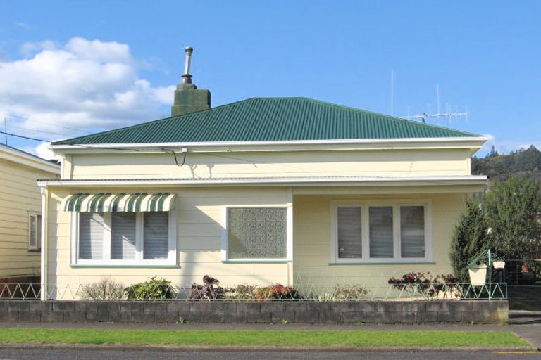 Photo of property in 104 Mackay Street, Thames, 3500