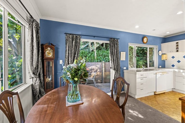 Photo of property in 32 France Road, Bluff Hill, Napier, 4110