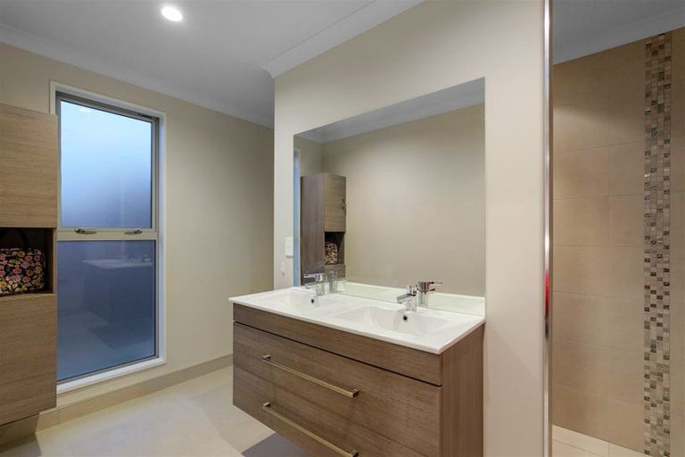 Photo of property in 58 Kotuku Crescent, Woolston, Christchurch, 8023