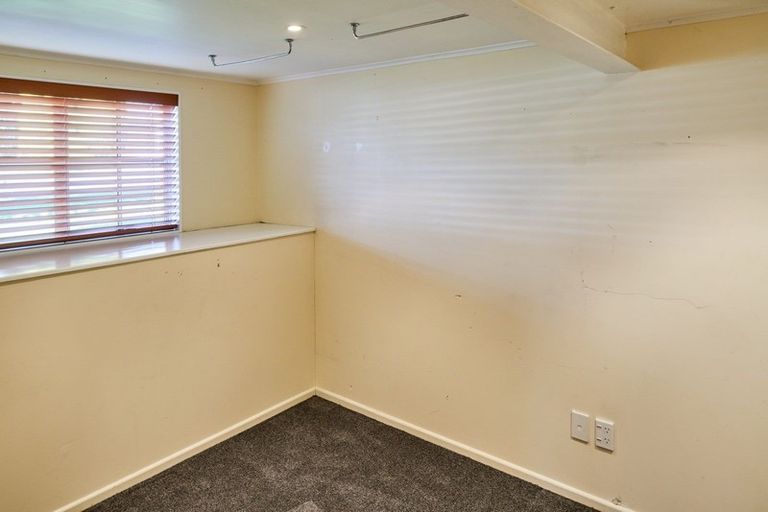 Photo of property in 42 Spinnaker Drive, Whitby, Porirua, 5024